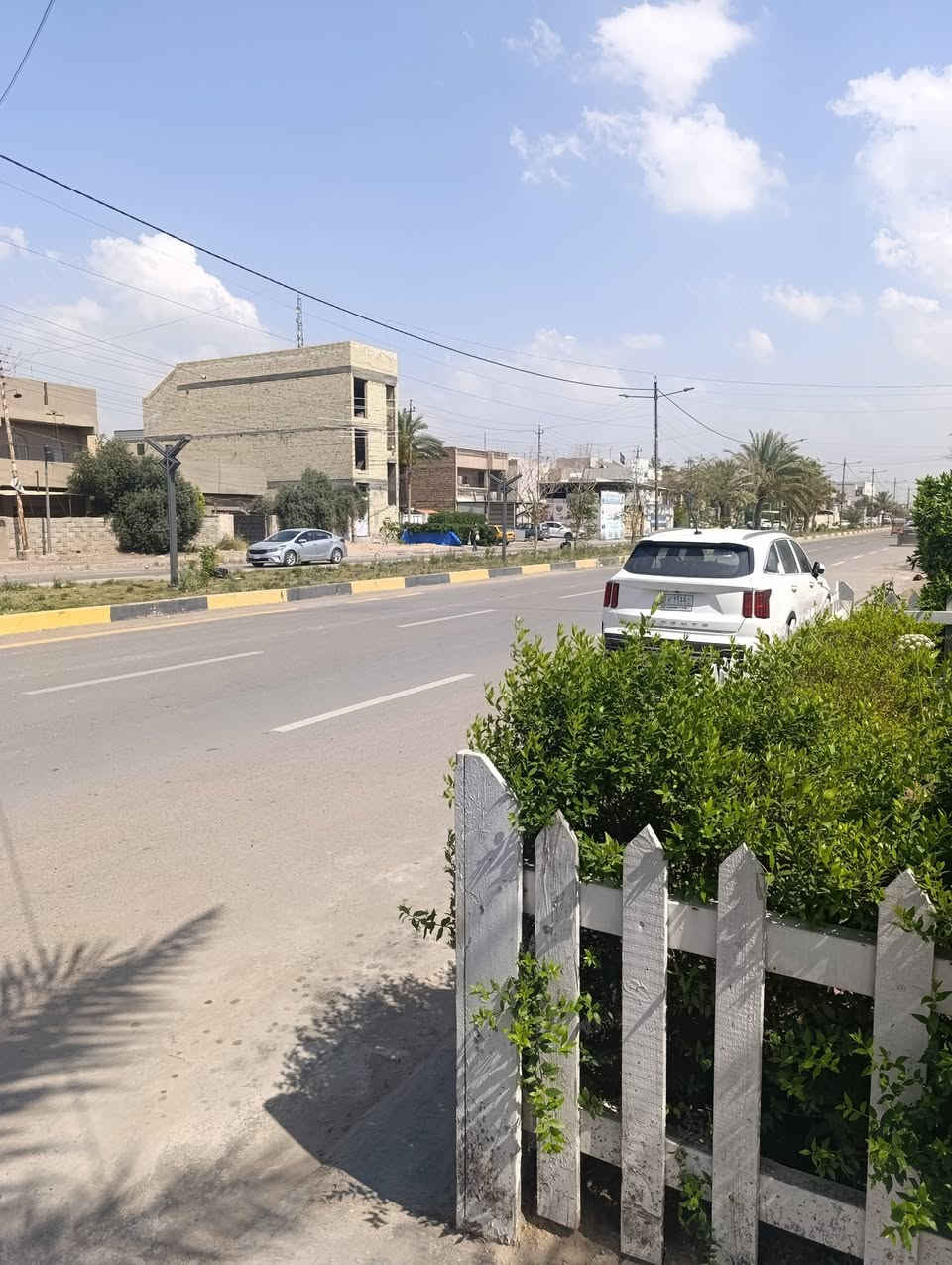 بيت للبيع في موقع متميزمساحة300م ونزال 30بيه5غرف نوم واستقبال ومطبخ وصاله وحديقه داخليه وخارجيه الديكور نقش مغربي الموقع  البنوك شارع الفتلاوي ***********
