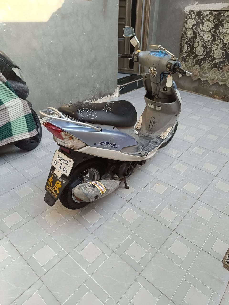 السلام عليكم 
دراجه ماكس منغولي للبيع فقط الدراجه كفاله وختم واحد وي المكينه 🔴 دراجه حاويه 🔴 كل نقص ما بيهه وكلشي شغال سلف هندر كهربائيات والمحرك مكفول من كلشي شلعه ومعدل ع الشرط الي بخاطرة يتصل *********** 📞 

⚠️.. الدراجه تنباع بدون غراض ❌
