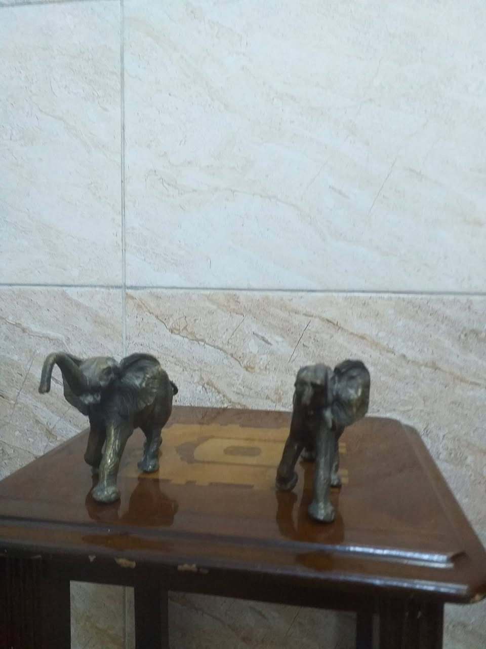 السلام عليكم ورحمة الله وبركاته جبنالكم تحفه فنية من اندر النوادر أحلى فياله مال ايام زمان نظافة عامة عدد ٢ مكان موصل يوجد توصيل كافه محافظات العراق السعر خاص رجاءأ


**إذا كنت صاحب هذا الإعلان وتريد حذفه لأي سبب، رجاءا أرسل رسالة إلى الدعم الفني**