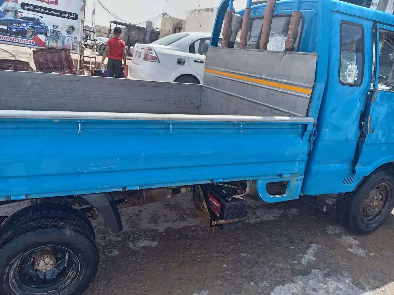 للبيع كيا بنجو موديل 96 غماره وربع سبعه شنقال بديع حديث شاص مقفول رقم الماني سنويه عظم عاج  بدون تحويل سياره جاهزه أبيع سويج لا تكلي شبيها مابيها هاي كدامك شغل وطلع مكاني نجف سعر ٢٥   للاستفسار ***********

