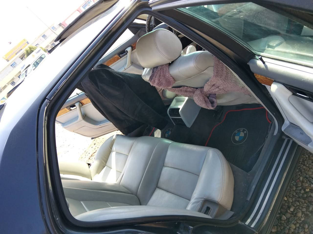 سلام عليكم BMW..735
V6محرك سياره نضيفه محرك خير من الله كير وحداديه 90% سياره غرفته نضيفه سياره نضيفه حيل كشر وعضمه فتحه سقف فول مواصفات سعره 58ورقه وبيها مجال مكان السياره بابل محاويل رقم راعيها ***********
