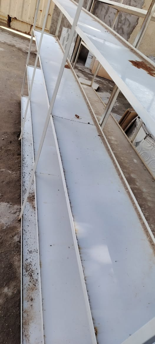 رفوف عدد 2 حديد بليت درجة اولى
القياسات طول 3 متر. ارتفاع 180 سنتيم. عدد السراوات 5 

السعر ثنيناتهن ب 150 الف 
***********
