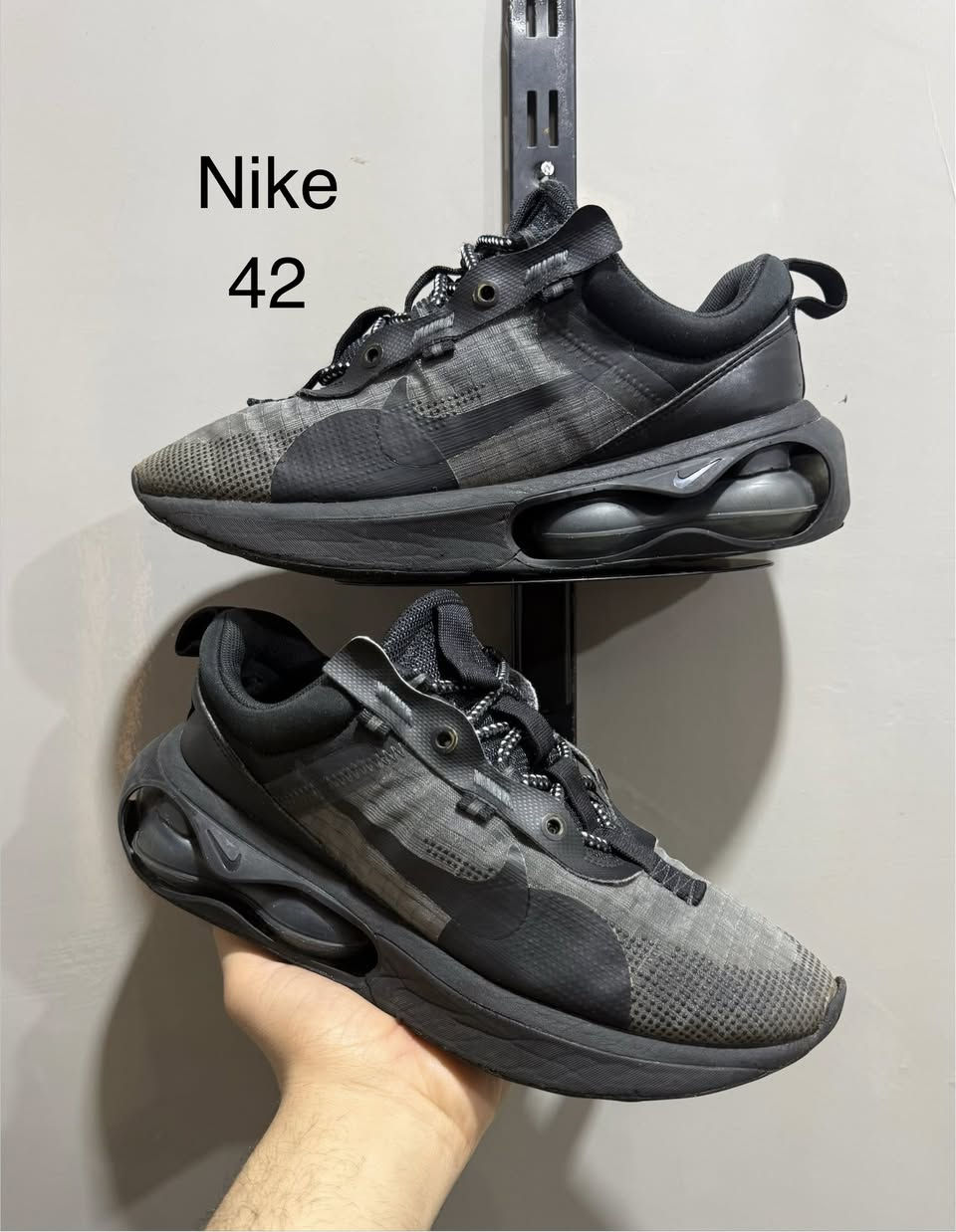 اهلا شباب❤️
توفر حذاء اوربي اصلي🔥
القياس موجود داخل آلصوره 🖼️
الأستفسار مراسلة البيج ***********
يتوفر توصيل 🚎
