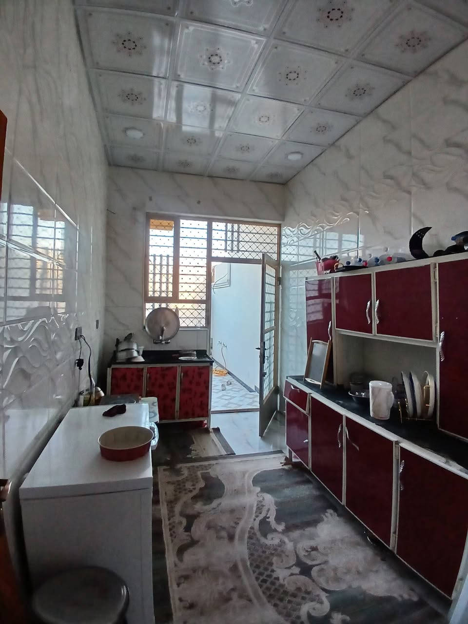 #مشتمل_للبيع 

  🌍 الموقع  / حي الجبيريه الثانيه 
  📍 مقابل مدرسة الأفاق 

 📐 المساحه  / ( 130m  ) طابقين 
 🧱 بناء حديث درجة أولى سيراميك وترتيب 💯 

 🏠 شارع 10m _ موقع ممتاز  ✅️

 💠 يتكون من أربع 4 غرف نوم
                       وصاله واسعه ومطبخ 
                             وحمام داخلي وخارجي وكراج كبير 

  💰 السعر مناسب للشراي _ لمعرفة السعر ارسل رقم  ( 1 ) 
        ■■■■■■■■■■■■■■■■■■■■■■■■
           للإستفسار أكثر يمكنم التواصل عبر رقم الهاتف 
                ☎️ ( ***********  )☎️ أبو سيف 

          🙋‍♂️ #أعرض عقارك يمنه وأنته مرتاح بالبيت 🏡
                      وحنه نهتم بالبيع والترويج 

📍 #العنوان_الضباط_الثانيه  📌 مقابل #شارع_ألفين  .
