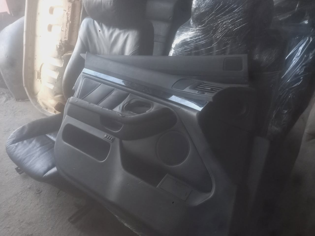 متوفر للبيع كشنات + بطاين صقر لاتصال ***********وتساب السعر خاص لأسعار مناسبه
