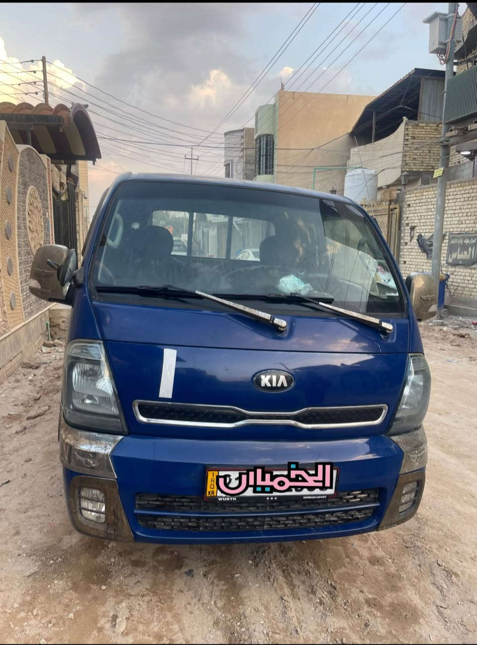 السلام عليكم سياره بنكو موديل 18السياره متومه ارقام دهوك وين مايعجبك تفول بيه كاز كهربائيات كلشي شغل المحرك مالته سبلين نضيف اوتماتيك كلشي شغل ماعده الرون مالته مايشتغل بيه شخط باب السايق مثل ماواضح بصوره السعر 55 العنوان البصره بنفس البصره التواصل ***********
