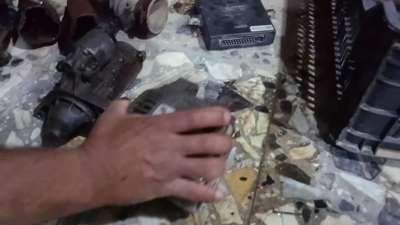 سلام عليكم غراض لبيع مال سياره جيلي سيكي كلهن شرط لفحض رقم***********
