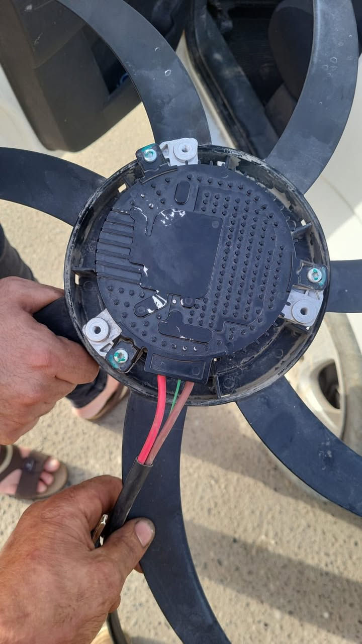 السلام عليكم وكل عام وانتم بالف خير
عندي مروحه وحاضن فان راديتر بس الماطور  ترافرس 2023 عاطل للبيع 
مكاني البصرة


**إذا كنت صاحب هذا الإعلان وتريد حذفه لأي سبب، رجاءا أرسل رسالة إلى الدعم الفني**