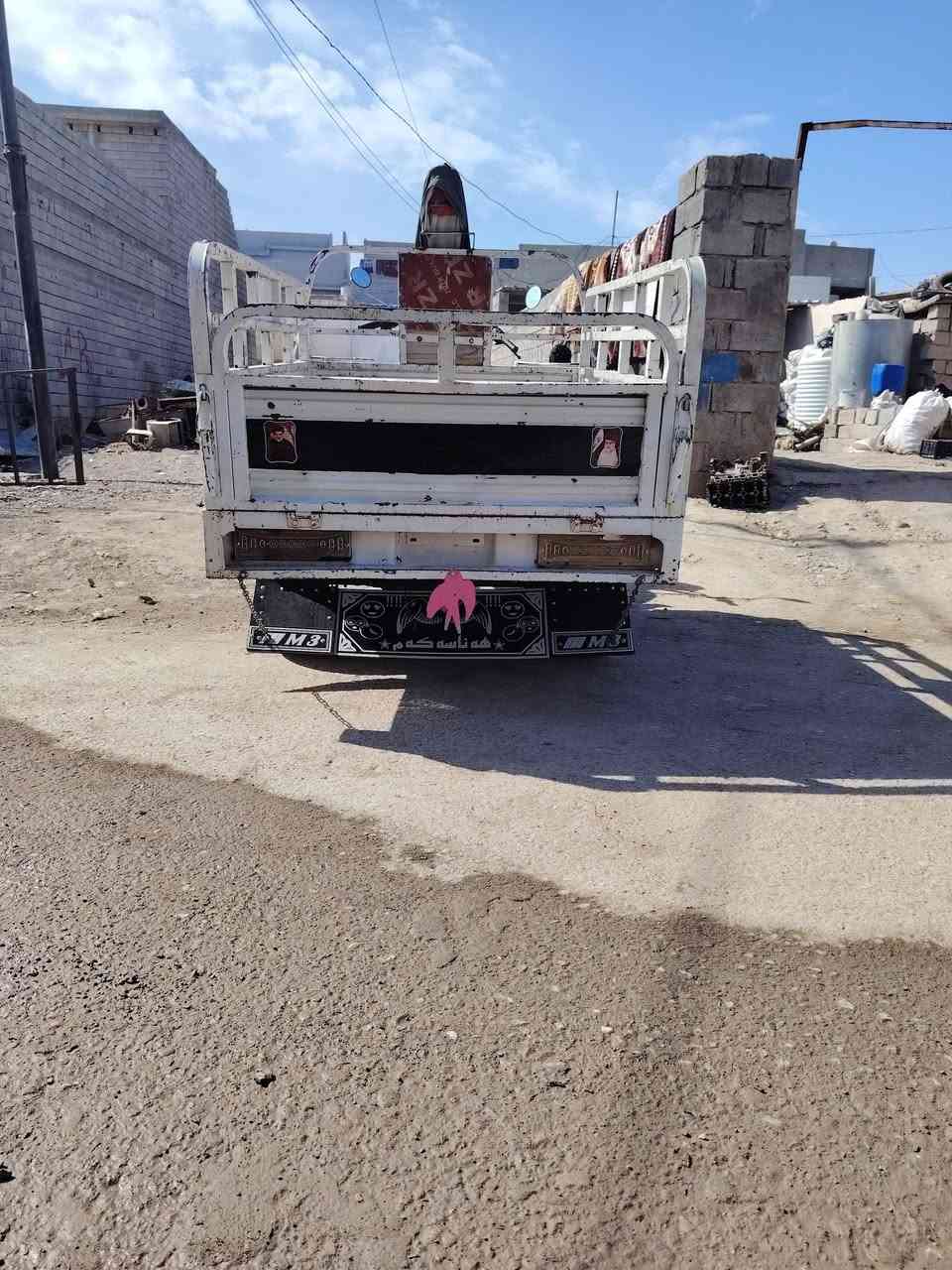 سلام عليكم ستوته للبيع محرك ٢٤تخم تاير جديد ويلا جديد سعرها مليون٣٥٠ وبيها مجال مكانها ديالى قرتبة رقم *********** متواجد ع اتصال
