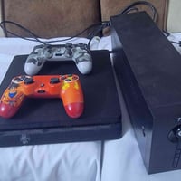 #للبيع بلي فور ps4 #مهكر  #مع جوستك عدد2 #UPS  نوع تايكر يبقه نقريبا ن...