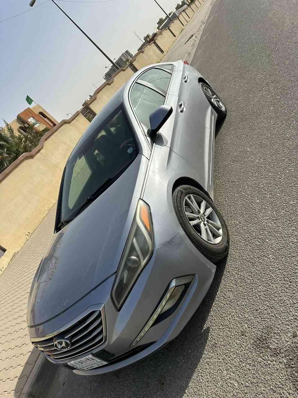 السلام عليكم 
سوناتا ٢٠١٥ وارد امريكي 
بيهة طخات ابيع حزام 
مكينة كير تبريد كفالة 
مداور ثاني يوم 
مكاني النجف للاستفسار 
***********
