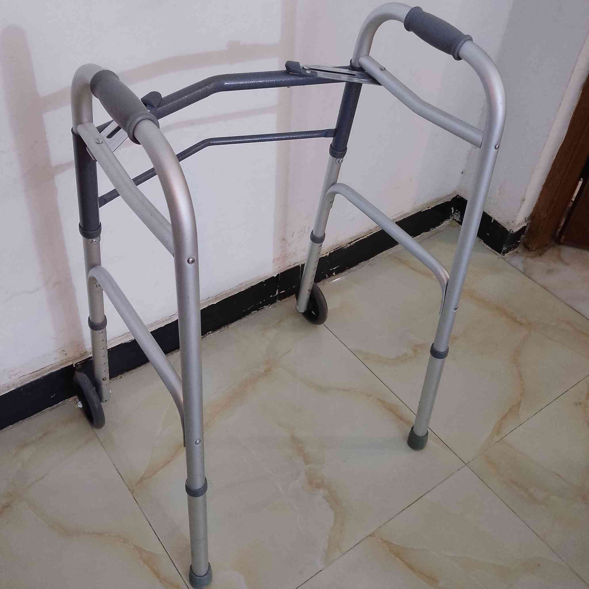 السلام عليكم
للبيع مشايه جديده اصليه السعر ٢٥ الف بغداد الدوره


**إذا كنت صاحب هذا الإعلان وتريد حذفه لأي سبب، رجاءا أرسل رسالة إلى الدعم الفني**