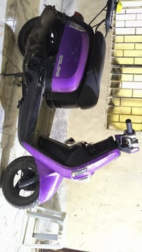 دراجه للبيع الشراي يتصل 07861127299