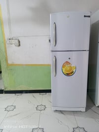 ثلاجه لبناني كونكورت شرط الشغل  الحجم18قدم07737982027