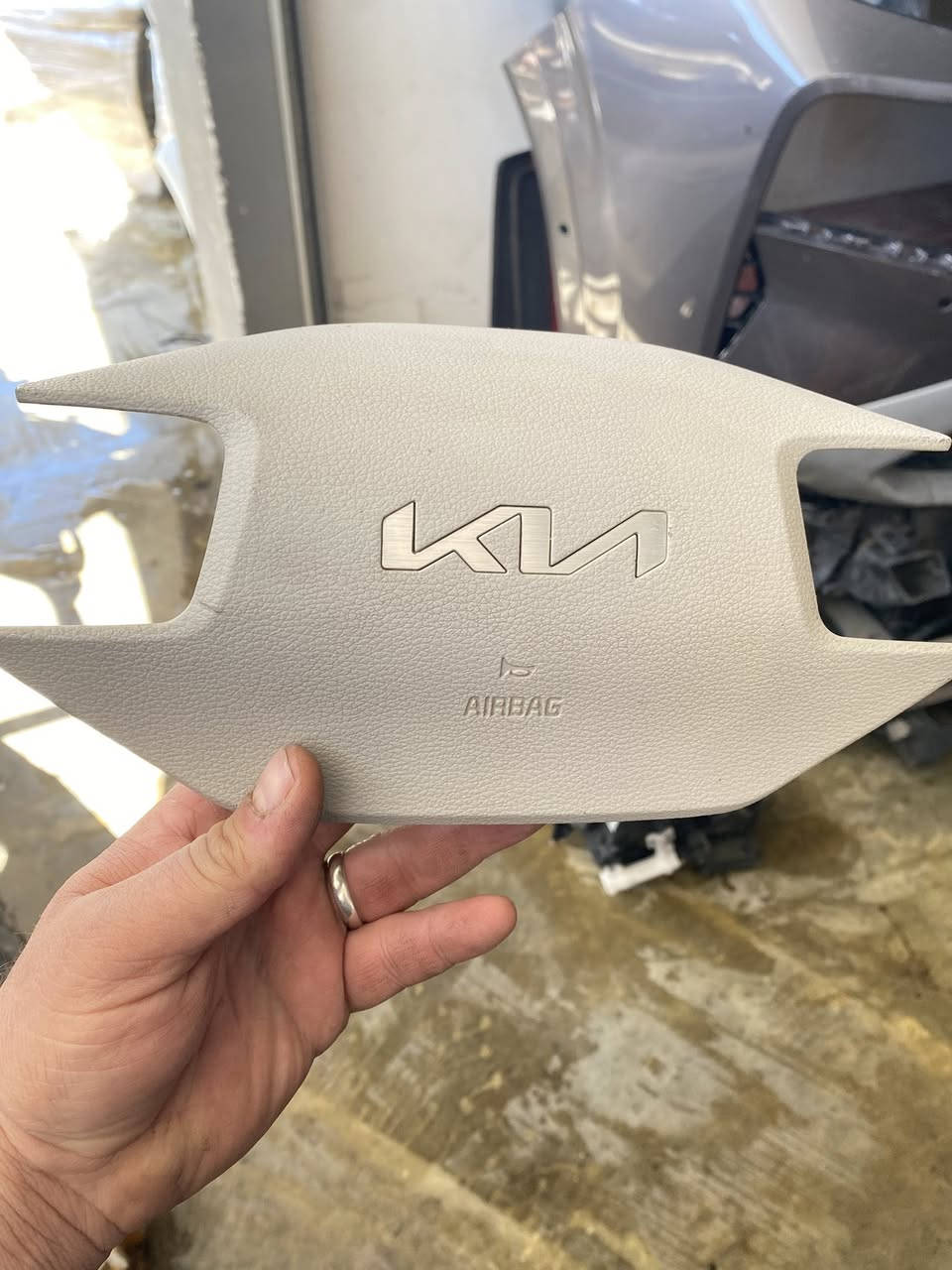 السلام عليكم 🫡
متوفر دعاميه امامي ابيض صدفي
متوفر بكلايت زوج 
متوفر قبغ دركه ستيرن 
للاستفسار يرجى التواصل على الخاص او الواتس اب 
***********
***********
