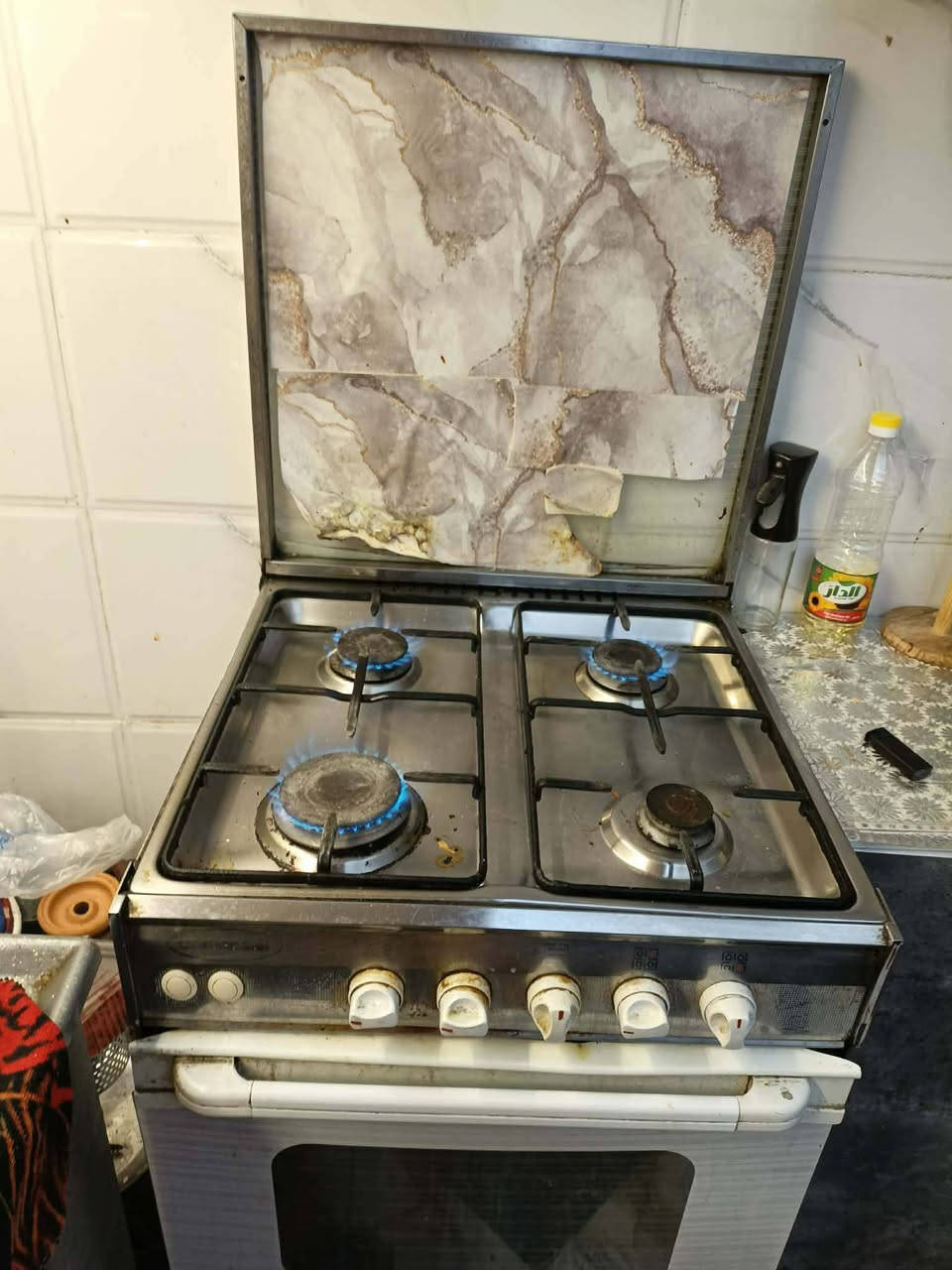 طباخ شغال شرط على فحص بس يحتاجه تنضيف. 55بغداد 
العنده أغراض غرفه نوم انشرهن وعلبيع إلي نسبه بسيطه يتفضل خاص 
تابعني ليصلك كل جديد


**إذا كنت صاحب هذا الإعلان وتريد حذفه لأي سبب، رجاءا أرسل رسالة إلى الدعم الفني**