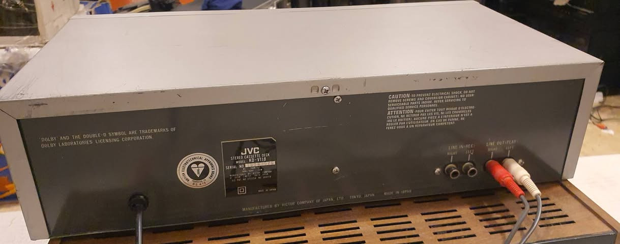 داك JVC حجم لارج كهرباء ٢٢٠
جهاز كلش نضيف وشغال 
للبيع ٤٥ الف سعر نهائي  يوجد توصيل


**إذا كنت صاحب هذا الإعلان وتريد حذفه لأي سبب، رجاءا أرسل رسالة إلى الدعم الفني**