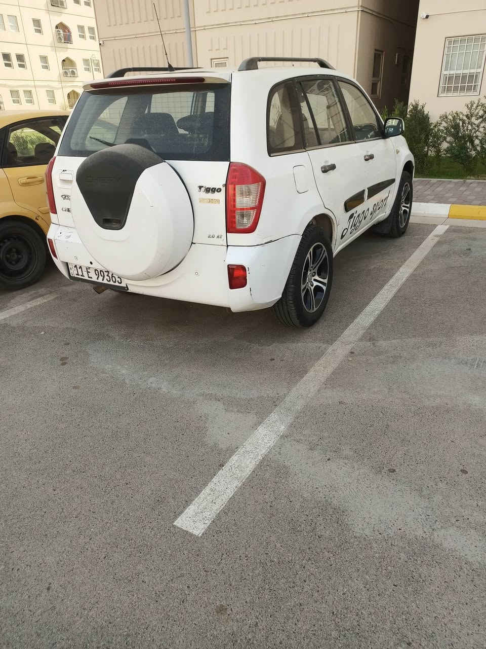 السلام عليكم تيكو للبيع موديل 13 رقم بغداد انگليزي جديد. گير ومكينة مكفولات.بيها چاملغ امامي بدون دواخل .تبريد وتدفئة شغالات .تخم تاير.شاشة وحساسات وكامرة خلفية
السعر 45 وبيها مجال
للبيع او مراوس
مكاني بغداد مجمع بسماية السكني 
***********
***********
