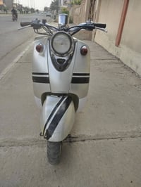 للبيع محرك مفتوح سعر 250 بي مجال بسيط 07745451964