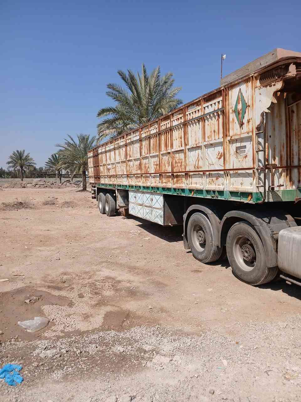 للبيع عربانه نجمة طول ١٣/٦٠ ارتفاع ١٨٠ شاصي ١٦ ألماني رقم الهاتف ***********    رقم الثاني ***********. انا مكلف بل نشر
