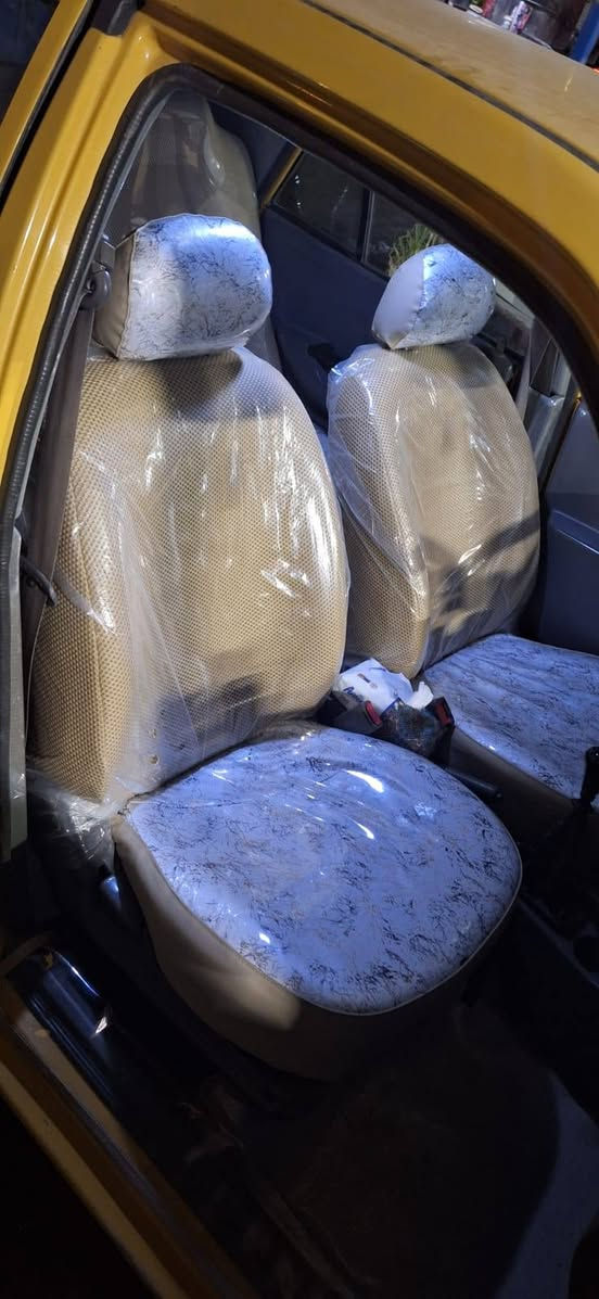 سلام عليكم
سايبه 2015 رقم انكليزي
تحويل جديد هزه جديده 
مصفره هيئه وغرامات 
سنويه  لغايه 2031
تحويل مباشر
كير  مكينه بلاديه
شاصي بلادي لاخياس ولا تعمير  فقط واحد 
حداديه جديده 
تخم تاير جديده
دوشمه جديده  عام مع العوازل 
نضافة ٩٠ %
تبريد تدفئه شغالات 
كهربائيات كلها شغاله 
السعر٤٤
عنون  بغداد جديده
رقم ***********
