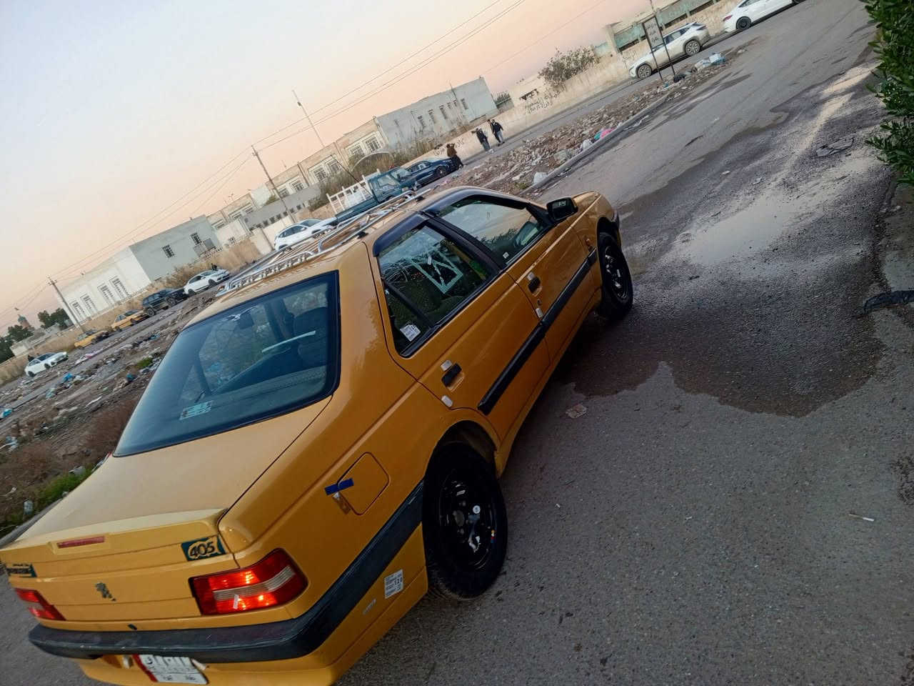 السلام عليكم بيجو لميس موديل 2015سياره جاهزه كير محرك تبريد ثلج تخم تاير جديد السياره كفاله ماعده البنيد رقم بغداد مشروع وطني تحويل ثاني يوم مكان بغداد حي العامل الجمعيات السعر 44وبيه مجال حك الجيه والشراي يتصل ***********
