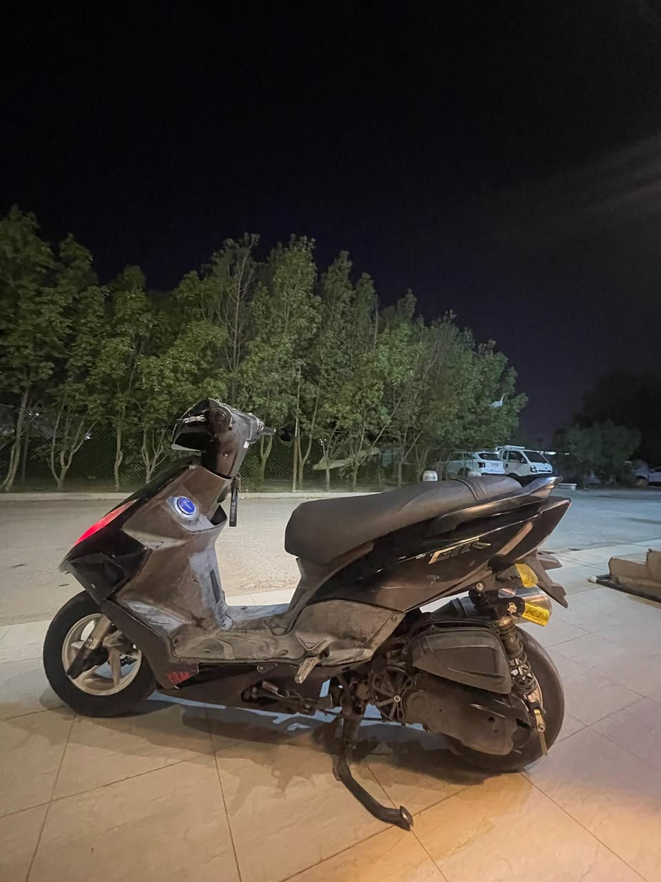 السلام وعليكم
دراجه gtr 
مزوده بيها تزويد كله اصلي 
بوشه 58ونص 
صدر امامي  DY 
فج Rpm 
وصينيه 
دبلات خلفيه لون ذهبي k1 
صالنصه بوري عدل تل اصليه وليس ال تجاري 
تغيرات جدد 
لايت زنون يسطر سطر اصلي 
اشاير كلش قويه مرتبه حمر 
يدات بريك NCY 
قبق بانزين اصلي koso 
وبيها هواي شغلات حلوه هواي كلش ما ذاكرهن 
نواقصها بسيطه 
ذيل علئ ال كسر مال كفر ال امامي 
وترايش وقمجي مال كيلو متر 
وتحياتي للجميع 
السعر 1150.  للاستفسار ***********
