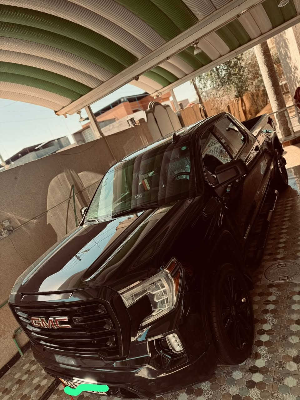 السلام عليكم. 
جمسي سيرا 20.  رقم سليمانيه باسمي 
ماشيه 70ميل.   مكينه. 4سلندر تيربو 2700  بدي طويل. باب طويل 
سياره حادثه امريكا باب سايق فقط. 
وبل عراق. (ربع باب وربع جاملغ ) وصور حادث موجوده !!  مكان سياره بصره.  وسعر 225. ***********
‭+964 771 322 2293
شراي يتصل غير متواجد على فيس
