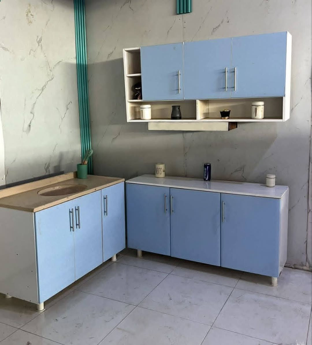 كاونتر خشب MDF متر ونص ارضي وملحق مع سنك متر و20 مرمر السعر 225 الف

اذا تريد السنك متر ونص اضافه 25 الف على السعر 
اذا تريد  انضيف مجر واحد اضافه 10 الف على السعر
اذا تريد المرمر اسود اضافة 5 الف على السعر
اذا تريد انضيف ثلاث مجرات اضافه  25 الف على السعر
اذا تريد اضافة  ملحق فوك السنك اضافه 75 الف على السعر 
اذا تريد اضافة فاترينا اضافه 90 الف على السعر


**إذا كنت صاحب هذا الإعلان وتريد حذفه لأي سبب، رجاءا أرسل رسالة إلى الدعم الفني**