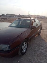 اوبل اوميغا • ١٩٩٠ • محرك جديد