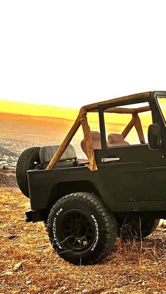 سەلامی خوا لە هەموو لایەک ..
جێب صحرا  ئێرانی مەکینەی  بیلاد ٢.٧ .
بێ ڕەقەم...  ماڵی مەدەنی بەشەرت
زۆر بەهێزە  ٥ گێڕ  ..گێڕو مەکینەو ئەکسلو دەبڵ ئەکسل و  چکنێتەکانی زۆۆۆر مەزبوتە هەموی بەشەرت .. .
کامل خۆم تەعمیرم کردوە
کلاجو عەێنەی تازە گۆڕیومە پلاکی تازە گۆڕاوە
دوو سپێری لەگەڵە   چادری هاوینەو زستانەی لەگەڵە ، پۆستاڵەکانی لەگەڵە .
چوار تایەو وێلێکی زۆر جوانی لەسەرە ویلەکان (میسۆدە)
تازە ڕۆنو سیوەیلی گێڕو سیوەیلی ئەکسلەکانی گۆڕاوە..
سلێمانی *********** ...
٤٥گەڵا مەجالێکی زۆر کەم ..
