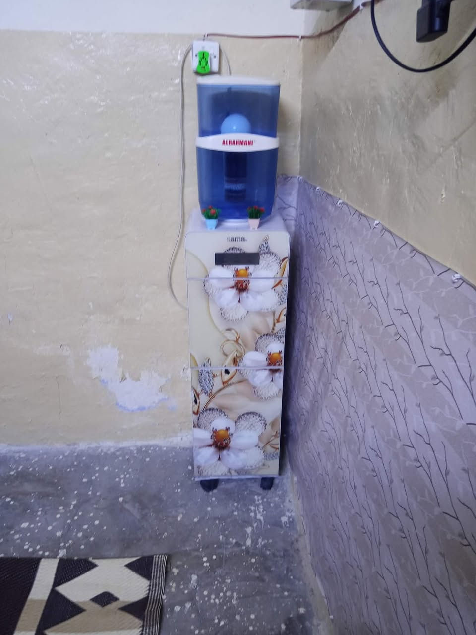 السلام عليكم تخت زائد ميز تواليت زائد ثلاجه مال ماي للبيع الاستفسار على الرقم) ***********
