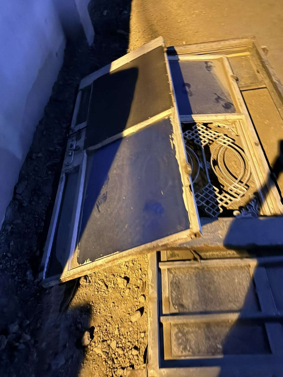 بابين كاملات للبيع مكاني بغداد الكمالية


**إذا كنت صاحب هذا الإعلان وتريد حذفه لأي سبب، رجاءا أرسل رسالة إلى الدعم الفني**