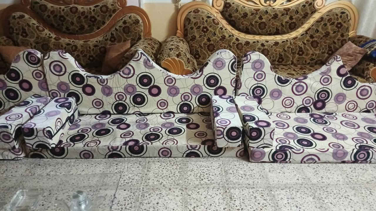 للبيع ثلاجة شغاله سعرها 150 بيها مجال
وغسالة شغالة سعرها 30 
وصوبات غازيه شغالات سعر الوحده 50 وديوان ارضي سعره 150 العنوان تكريت القادسية ويوجد توصيل


**إذا كنت صاحب هذا الإعلان وتريد حذفه لأي سبب، رجاءا أرسل رسالة إلى الدعم الفني**
