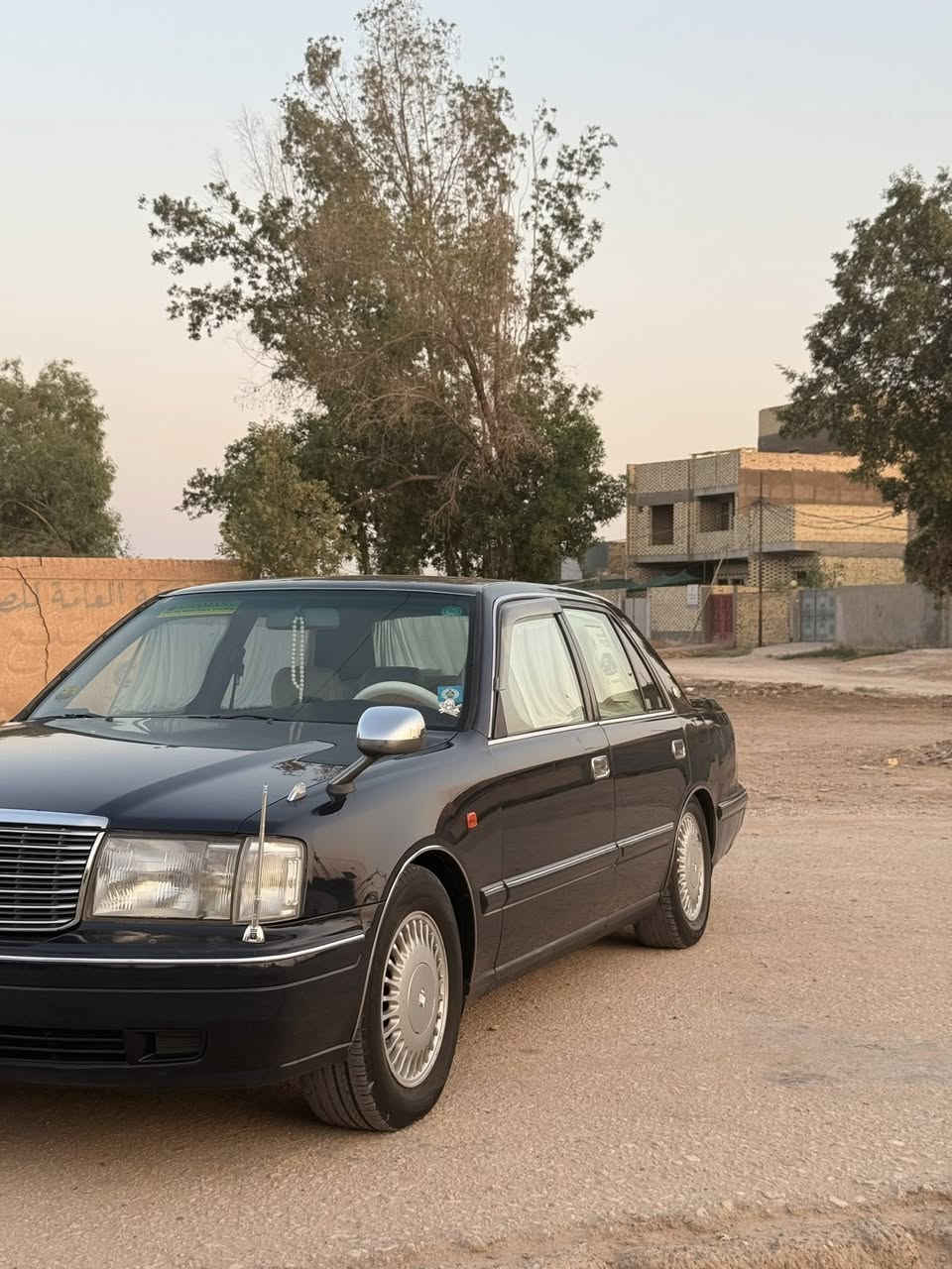 👑TOYOTA CROWN ROYAL SALON
للبيع تويوتا كراون 1998
اللون ازرك حبري
رقم بغداد الماني مداور ثاني يوم  
مكفوله كفاله عامه من كص وضربه ونقل جثه ورسميات والاصوليات 
المواصفات👇
✅2دگم
✅تحوير الغسق 
✅مكينه 3000 
✅ شاصي55
✅ويل مشيف
✅كشنات كهرباء 
✅ ستيرن كهرباء
✅تخم تاير 
✅غراض جنطه كامل 
السياره ماعايزه برغي كامله عله اخر حبايه السياره بلواقع احلا من الصوره 📷
العنوان النجف الاشرف 
السعر 💵 132  
للاستفسار
اتصال***********
واتساب ***********
