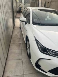 كورلا هايبرد موديل ٢٤مكفوله كفاله عامه السعر ٢١ وبيها مجال بسيط ٠٧٨١١٢...