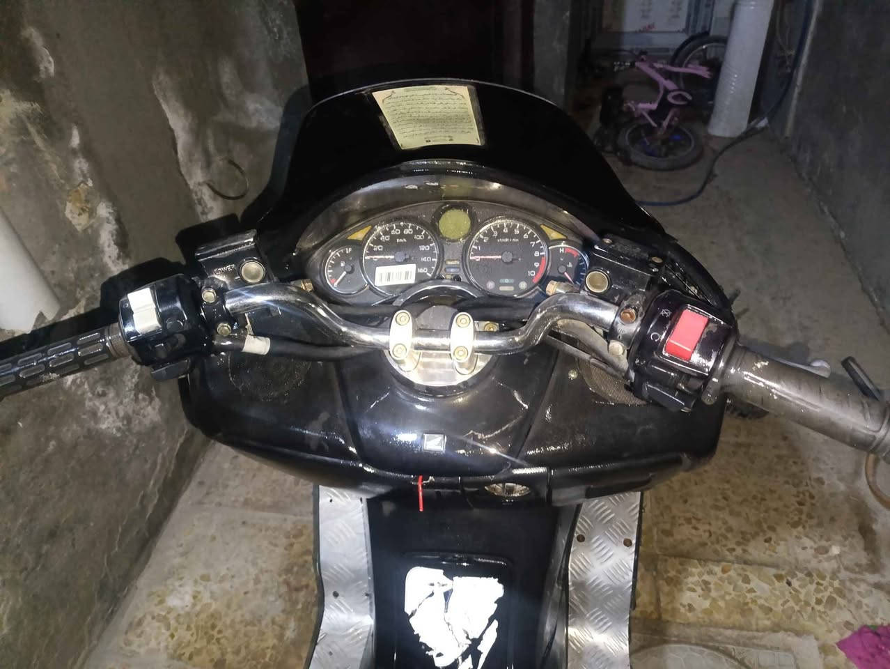 السلام عليكم ورحمه الله دراجة فورزا 0/8 كير معمي بصمة محورة جويتر جديد طابوكة محرك جديد جويتر جديد كفرات نقص جويتر جديد حماوى ربع معدل 110 اوراق منفيس ومكاتبة *********** مكان الزعفرانية بغداد, العراق
