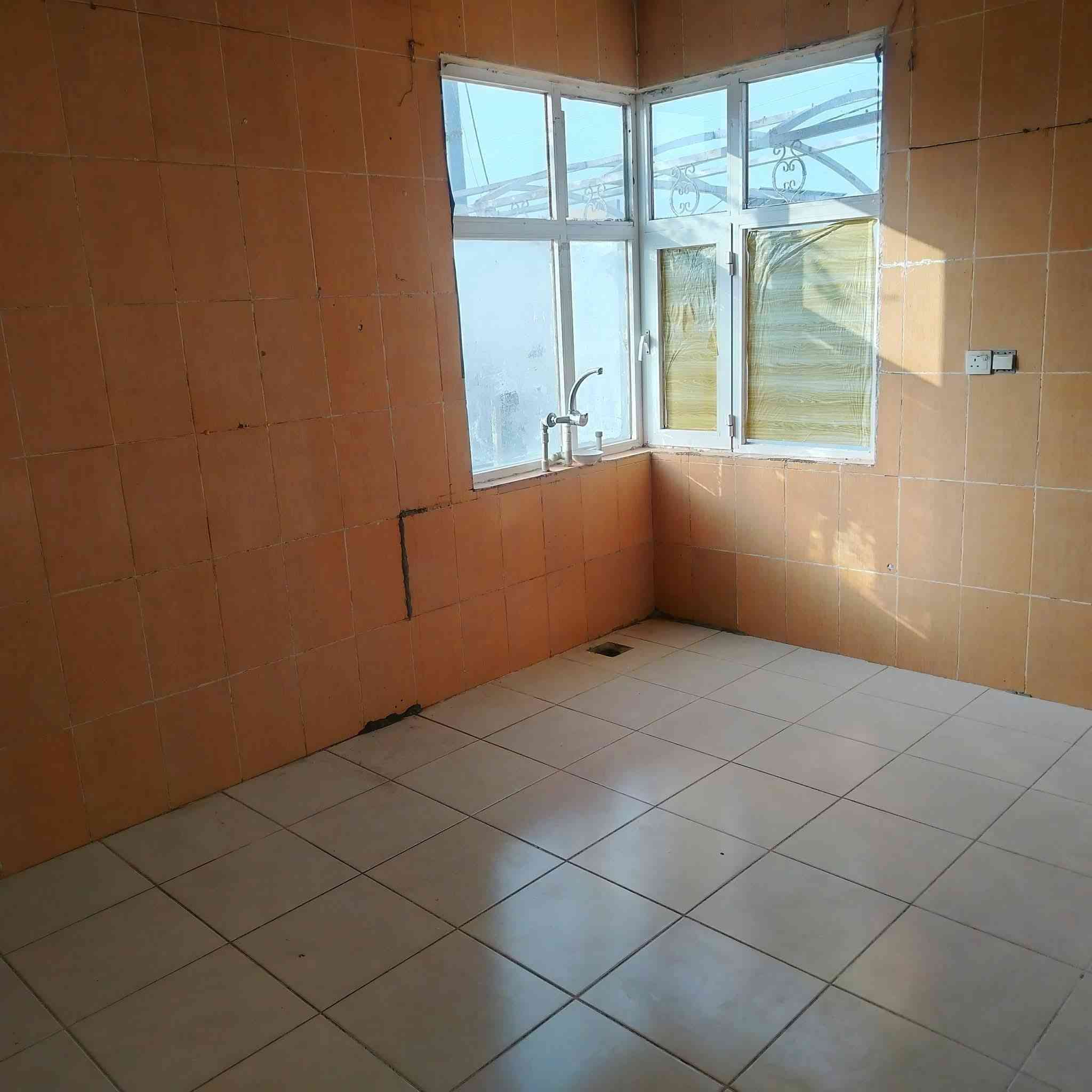 بيت للإيجار
في اينده 
بيت روكن 
200متر
غرفتين نوم
للاستفسار
***********
***********
