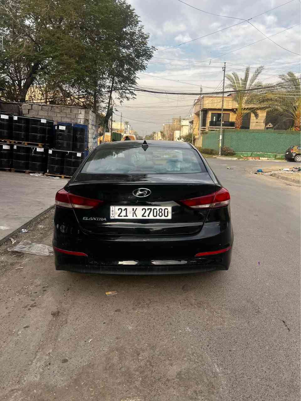 السلام عليكم 
النترا ٢٠١٧
Elantara 2017
امريكي حادثها جنطه بدون دواخل 
المواصفات:
١-شاشة كبيره
٢-٣ انضمة قياده 
عادي
وايكو
وسبورت
٤-كروز سرعه مثبت سرعه
فول تحكم ستيرن 
السياره كير ومحرك مجفت وانطيك ترايك للبصره  وصبغ جنطه وجاملغ ايمن خلفي بدون دواخل 
السعر ١١٩ وبيها مجال حك جيه 
العنوان بغداد البياع 
*********** Colombo, Sri Lanka
