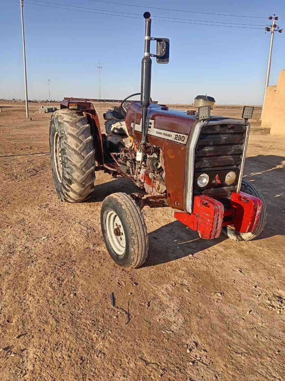 للبيع تركترفوركسن انكليزي ٢٩٠ نضيف لاصرف لابخار المكان الحويجه الاستفسار اتصل *********** واتساب موجود
