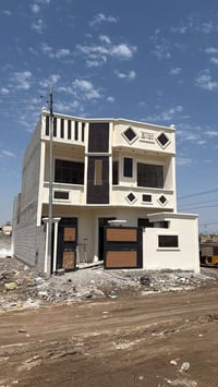 بيت جديد مساحه ١٦٠  اربعه نوم  قرب بيت ضيفان  ٠٧٧١٦٠٨٧٠٣٧