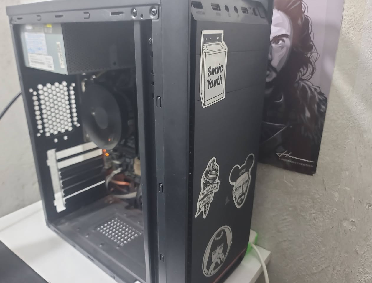 السلام عليكم تجميعه تشغلك اغلب الالعاب ب اداء حلو
معالج : i3-6100 
كرت : 1650 zotac gaming 
بورد : h110M-K 
رامات : 16gb واحد سرعته 2400 و واحد 3200
تخزين : 128gb ssd 
و 1tb hdd 

تجميعه نضيفه ومرتبه وهاي شوفوها بل صوره بس عندي انه الرامات سرعه اكثر من الثانيه بس ما ياثر سعرها ٣٥٠ الف للطيبيين
مكاني بغداد الدوره حي المعلمين 
7748406454


**إذا كنت صاحب هذا الإعلان وتريد حذفه لأي سبب، رجاءا أرسل رسالة إلى الدعم الفني**