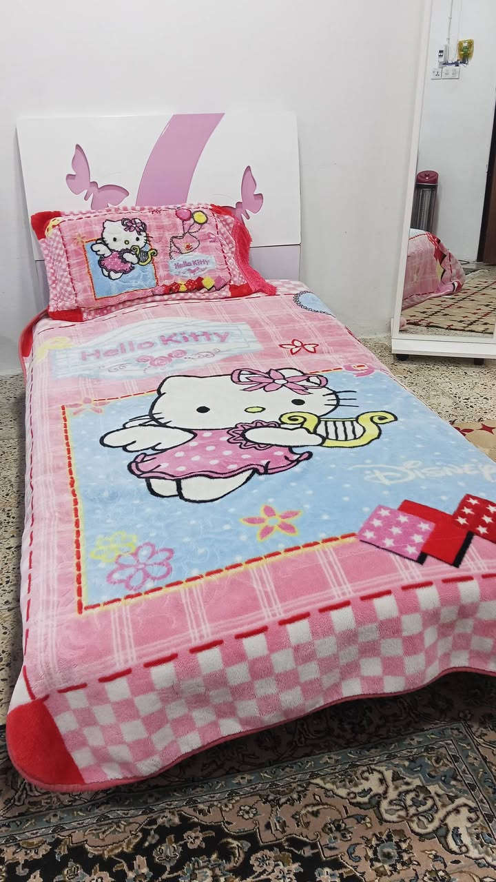 السلام عليكم للبيع غرفة نوم اطفال السعر 275 العنوان بعقوبة التحرير مقابل ماريا مول  او مجاور منفذ إسطنبول للاتصال ***********
