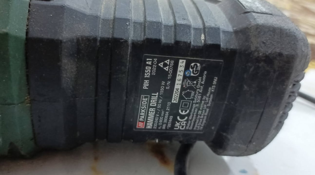 للبيع دريل همر وفتح  و كوسرة  
النوع بارك سايد صنع الماني السعر  ٦٠  الف


**إذا كنت صاحب هذا الإعلان وتريد حذفه لأي سبب، رجاءا أرسل رسالة إلى الدعم الفني**