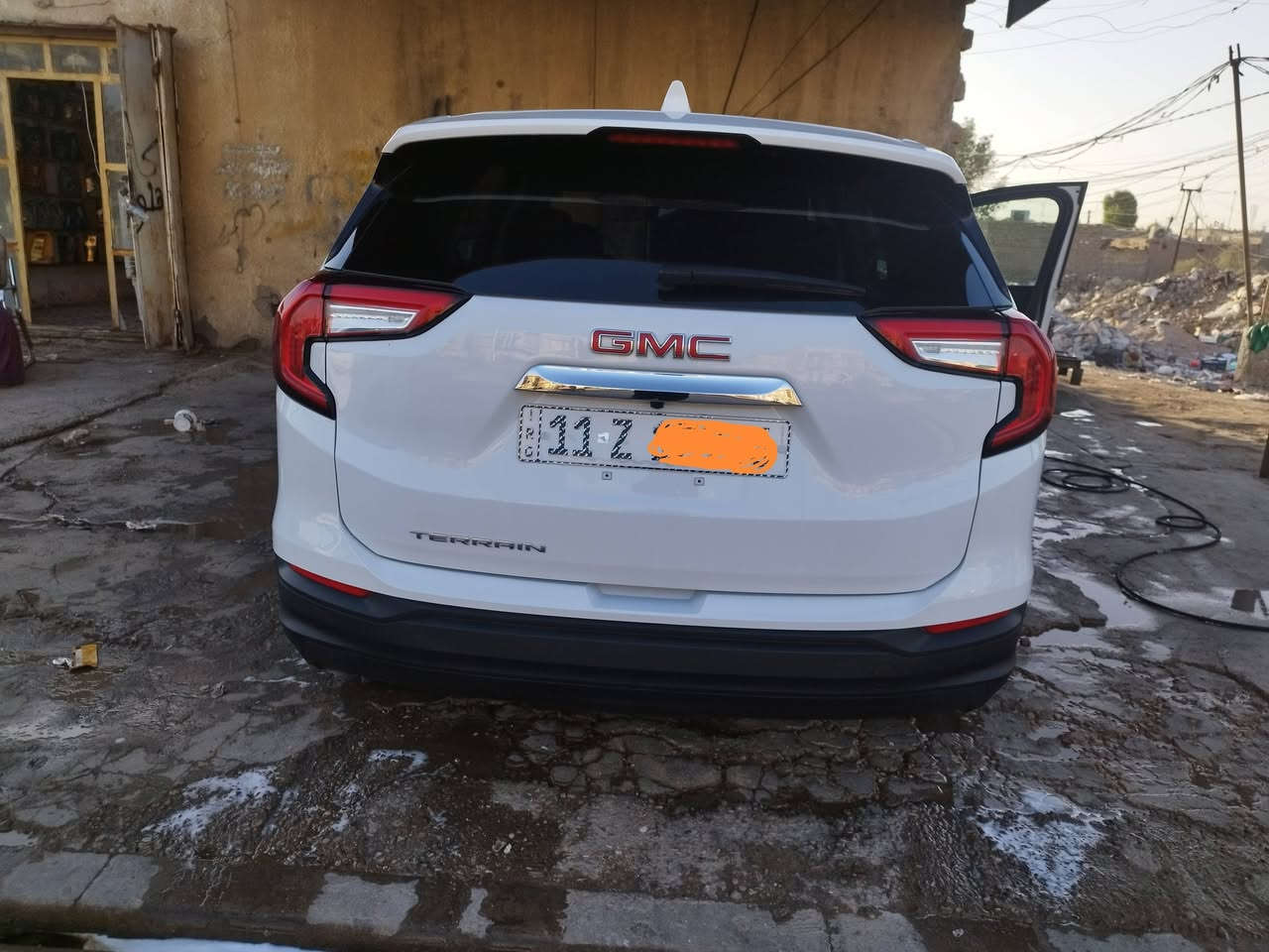 جمسي تيران. موديل 2024 تبديل بنيد فقط… فئه ＳＬＥ.  رقم بغداد باسمي مكان السياره العماره ماشيه 3000ميل بيه صبغ البنيد فقط  اشخوط اثر النقل بالباب الخلفي. ***********… مرقمه بغداد
