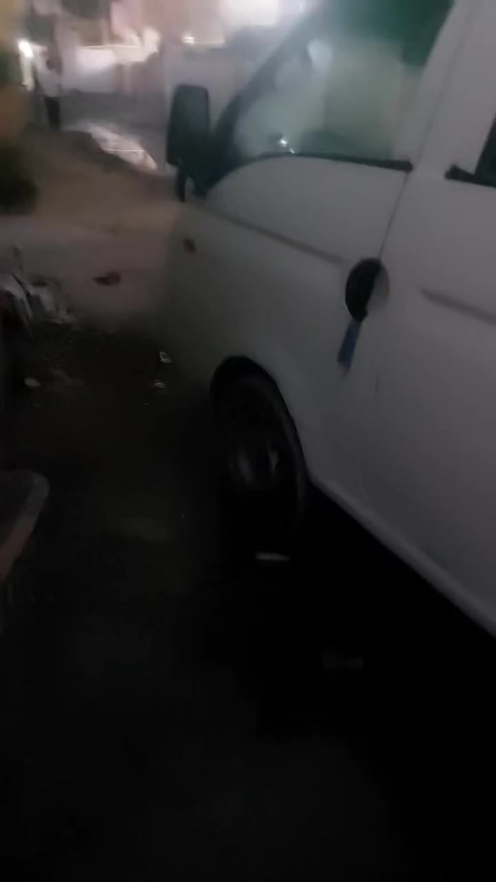 السلام عليكم هونداي بورتر موديل 2009رقم بغداد بسمي محرك كيا2700
مكان السيارة بغداد الشعب
سعر 75 اتصل على الرقم ***********
