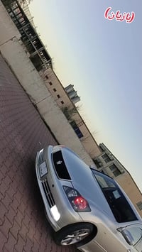 تويوتا كراون • بازيان • شیشه