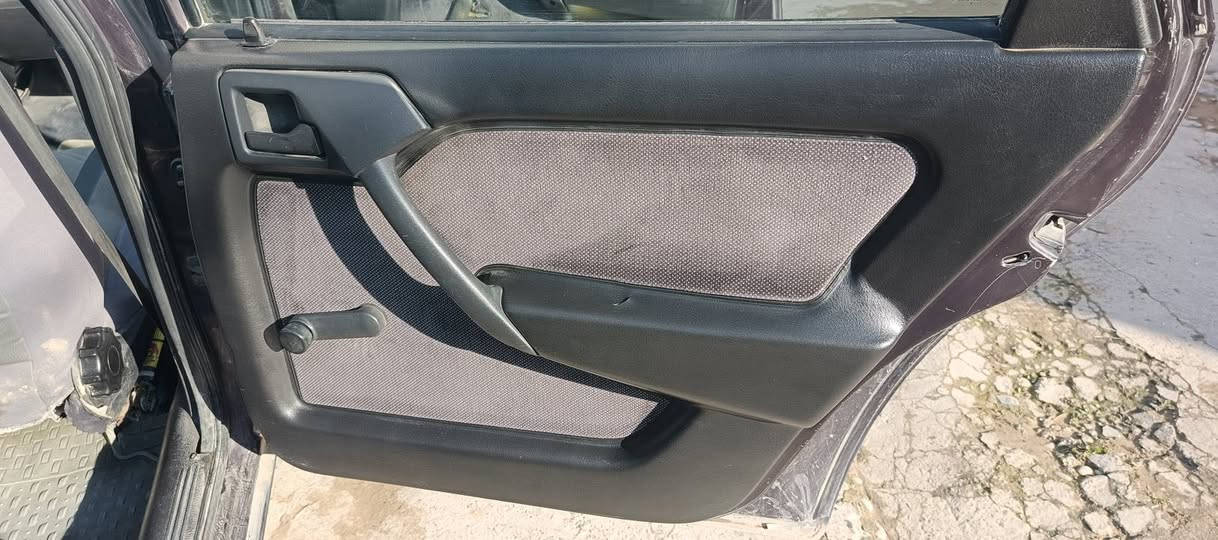 سياره فكتره للبيع موديل 91حجم 20
***********
