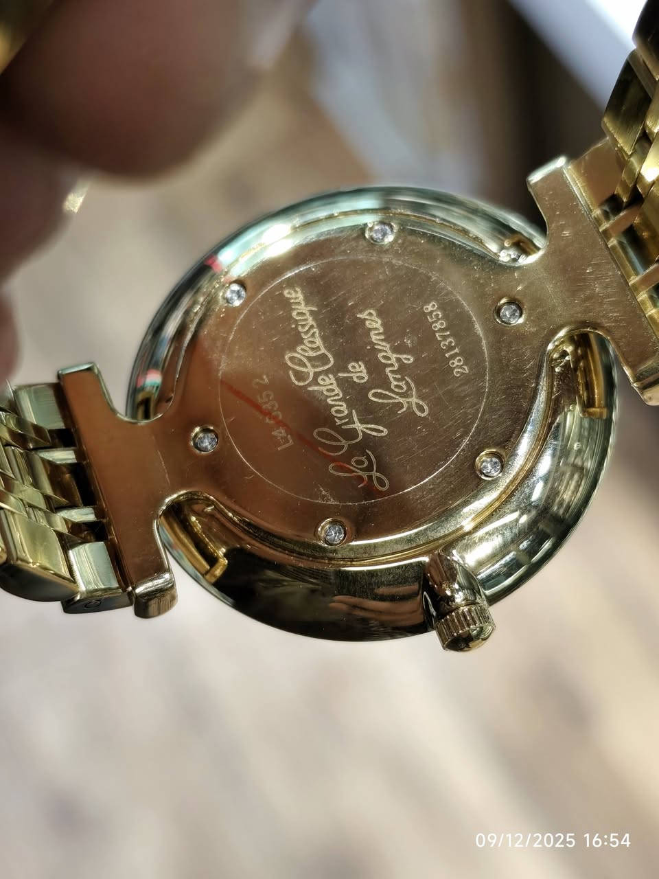 ساعة(لونجین)ماستر کوارتز
قطر 38ملم بدون زمبلك
جام زفیر ضد للخدش
نسبة النظافة 100%غیر مستعمل
السعر 94الف👉
مکان/السلیمانیة،یوجد توصیل


**إذا كنت صاحب هذا الإعلان وتريد حذفه لأي سبب، رجاءا أرسل رسالة إلى الدعم الفني**