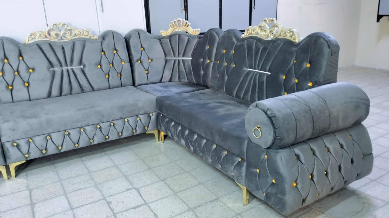 معرض زياد للاثاث المنزلي
ملاحضه ديوان بلاويد اسود ضمانه 10 سنوات حقيقي 
ديوان ابو تاج موديل جديد بلوك اسود تجي تبج فوكه
 ليده كلاسك تخبل 
رجل حديد 
7 مترات 11 مقعد 
سفنج طبي 10 سانتيم 
قماش خاولي درجه اوله 
تكريت شارع الزهور خلف افران الكرخ لستفسار نتصال *********** حمودي
